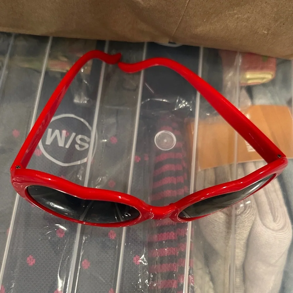Heart-Shaped Red Kids‎ Sunglasses